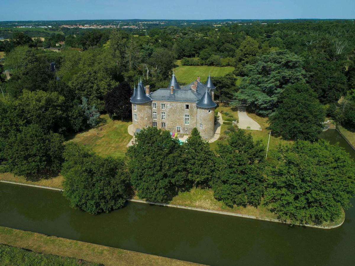 Chateau De La Frogerie Maulévrier Exteriör bild