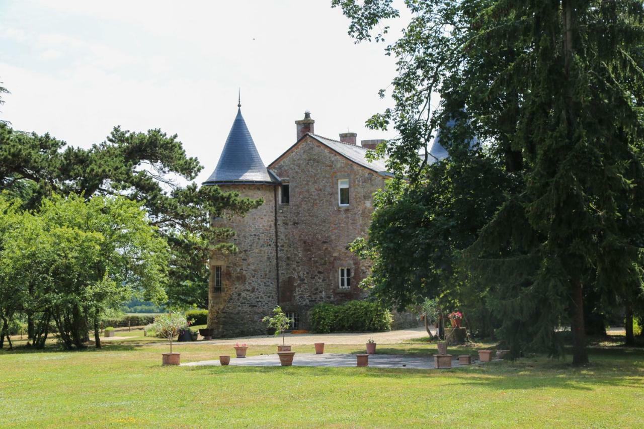 Chateau De La Frogerie Maulévrier Exteriör bild